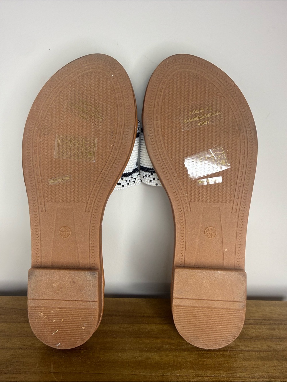 Bamboo Love Sandals - Picture 2 of 3